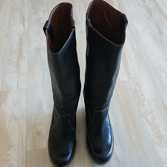 Michael Kors boots - Picture 2 of 4